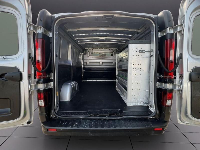 Gebraucht Renault Trafic 95 PS (69 kW) 2019 Silber Van / Kleinbus
