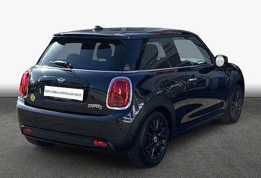 Gebraucht Mini Cooper Essential 135 kW (184 PS) 2023 Schwarz Kleinwagen
