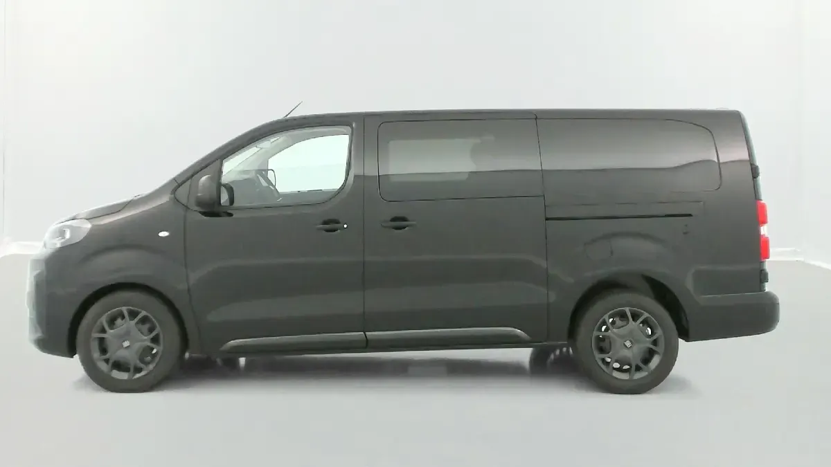 Neu Fiat Scudo Connect 177 PS (130 kW) 2025 Noir perla nera Van