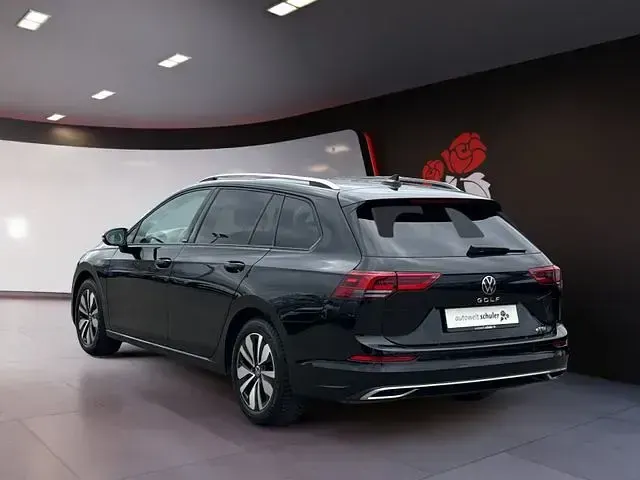 Gebraucht VW Golf VIII Move 150 PS (110 kW) 2024 Kombi