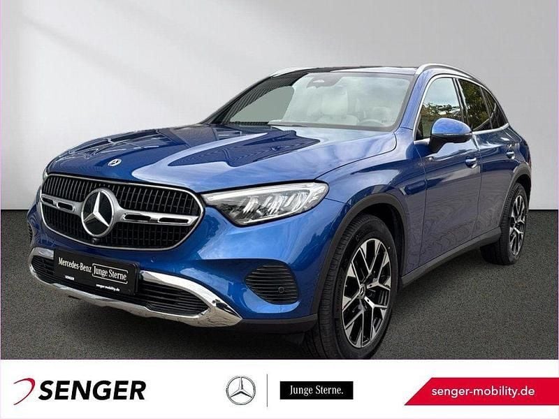 Lack spektralblau Gebraucht 2024 Mercedes GLC220 Avantgarde SUV | 52.690 € (Superpreis) - Bild 1/4