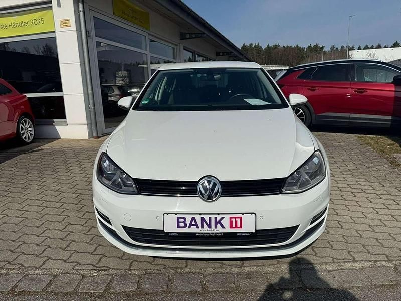 Gebraucht VW Golf VII Allstar 150 PS (110 kW) 2016 Pure white Kleinwagen