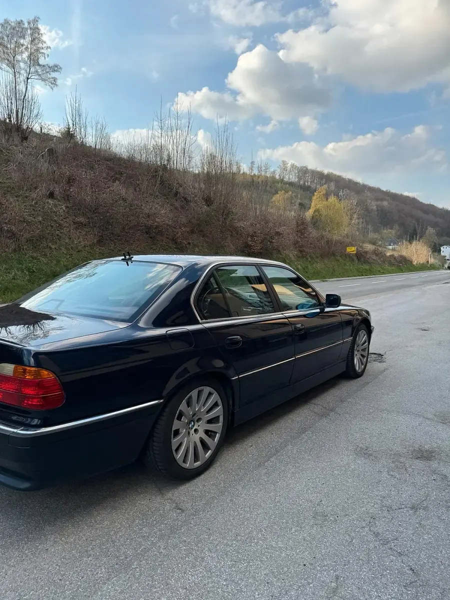 Gebraucht BMW 728 193 PS (141 kW) 1999 Blau Limousine