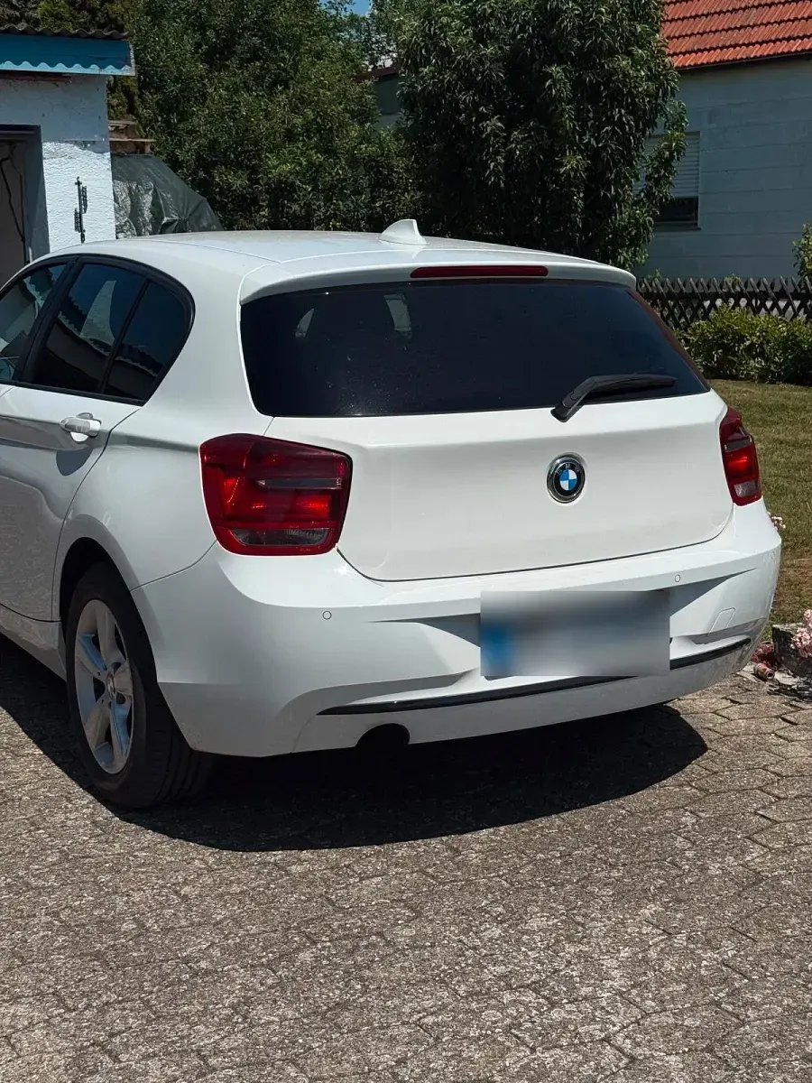 Gebraucht BMW 116 136 PS (100 kW) 2014 Weiß Kleinwagen
