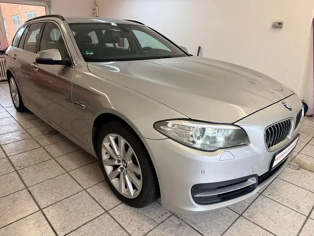 Gebraucht BMW 525 Performance 218 PS (160 kW) 2015 Silber Kombi