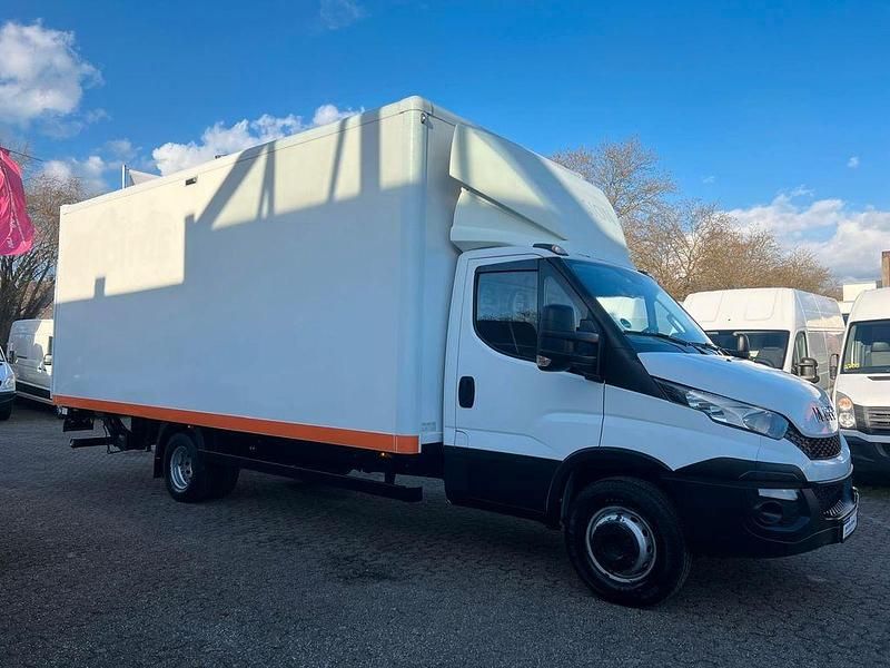 Gebraucht Iveco Daily 170 PS (125 kW) 2016 Weiß Van / Kleinbus