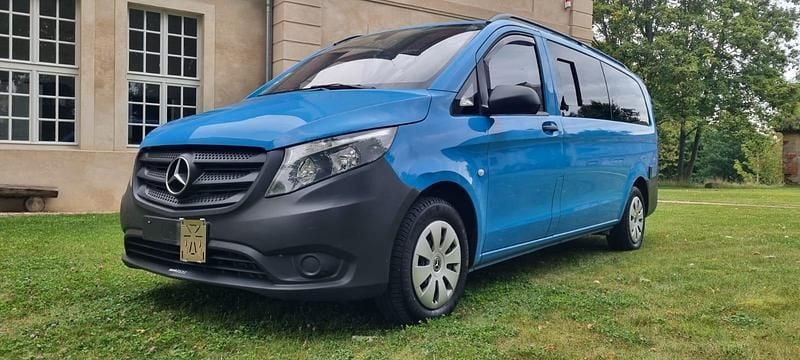 Blau Gebraucht 2015 Mercedes Vito Van / Kleinbus | 14.499 € (Etwas zu teuer) - Bild 1/4