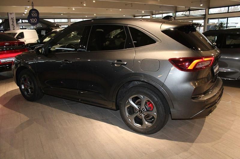 Neu Ford Kuga ST-Line X 242 PS (177 kW) 2026 Magneticgrau SUV