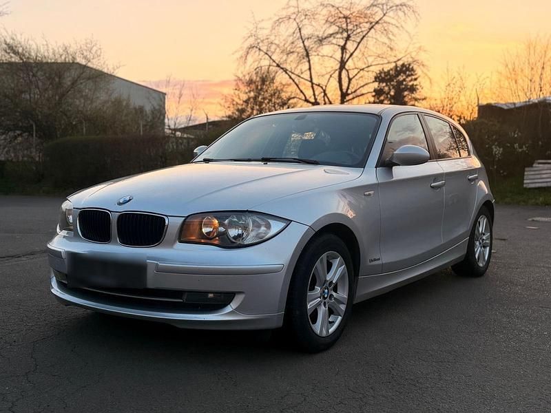 Gebraucht BMW 116 116 PS (85 kW) 2009 Silber Kleinwagen
