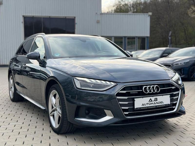Gebraucht Audi A4 Advanced 204 PS (150 kW) 2021 Grau Kombi