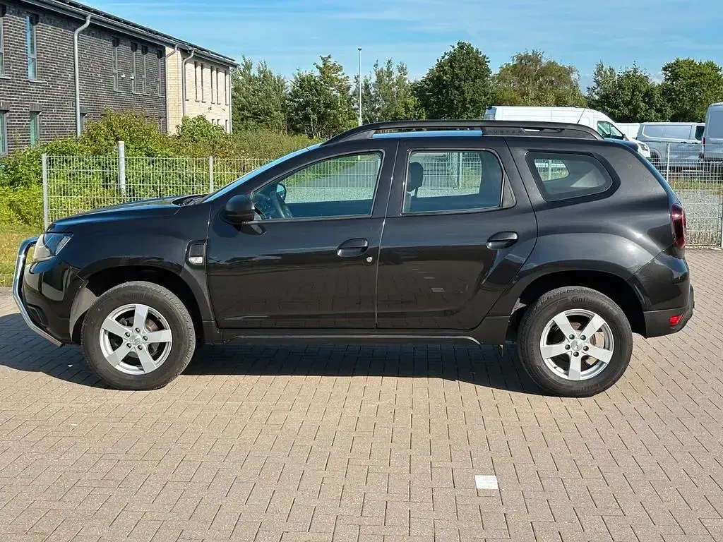 Gebraucht Dacia Duster Essentiel 114 PS (83 kW) 2018 Schwarz SUV
