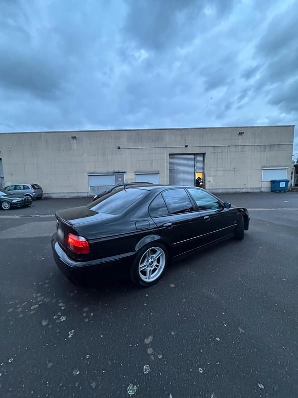 Gebraucht BMW 530 M Sport 231 PS (169 kW) 2002 Schwarz Limousine
