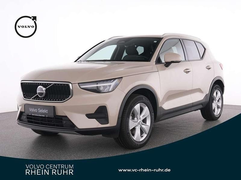 Gebraucht Volvo XC40 Core 163 PS (119 kW) 2025 Sand dune / metallic SUV