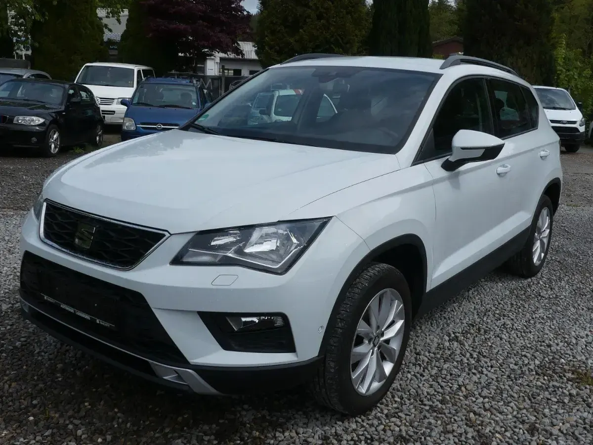 Usado Seat Ateca Style 116 CV (85 kW) 2018 Blanco SUV