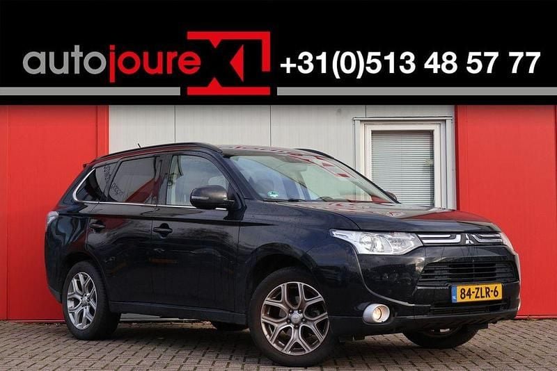 Gebraucht Mitsubishi Outlander Intense 150 PS (110 kW) 2013 Schwarz SUV