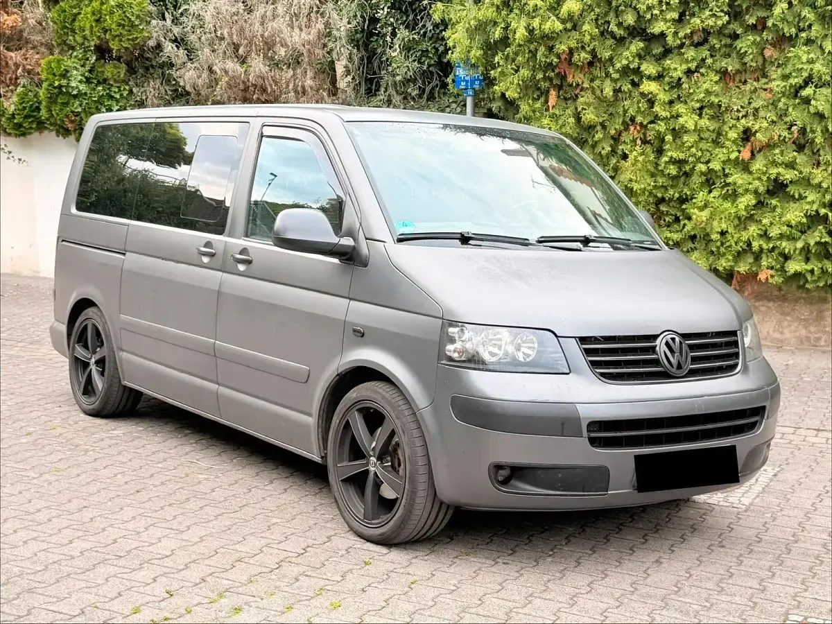 Gebraucht VW Multivan 174 PS (127 kW) 2005 Grau Van / Kleinbus