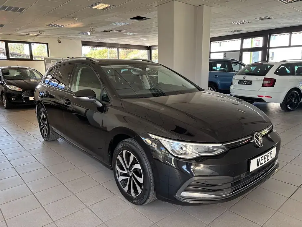 Brugt VW Golf VIII Active 150 HK (110 kW) 2023 Sort Stationcar