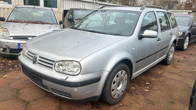 Silber Gebraucht 2004 VW Golf IV Ocean Kombi | 700 € (Superpreis) - Bild 1/4