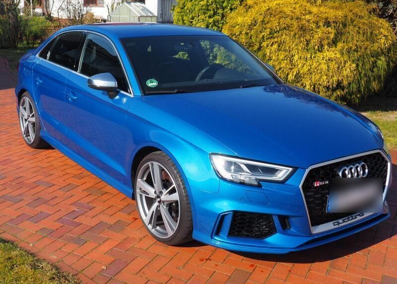 Blau Gebraucht 2019 Audi RS3 Sport Kleinwagen | 41.999 € (Superpreis) - Bild 1/4