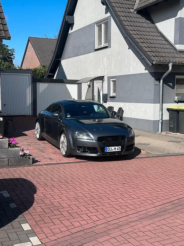 Grau Gebraucht 2007 Audi TT Performance Coupé | 9.900 € (Fairer Preis) - Bild 1/4