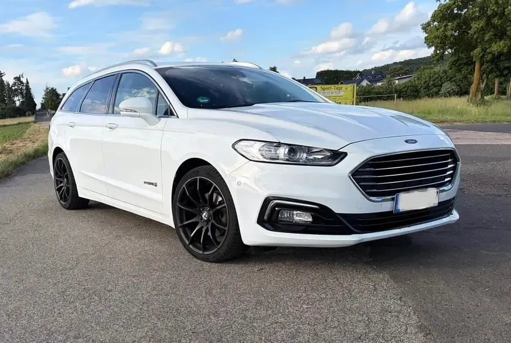 Gebraucht Ford Mondeo 188 PS (138 kW) 2019 Weiß Limousine