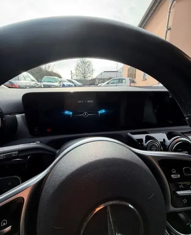 Gebraucht Mercedes A200 150 PS (110 kW) 2020 Grau Limousine