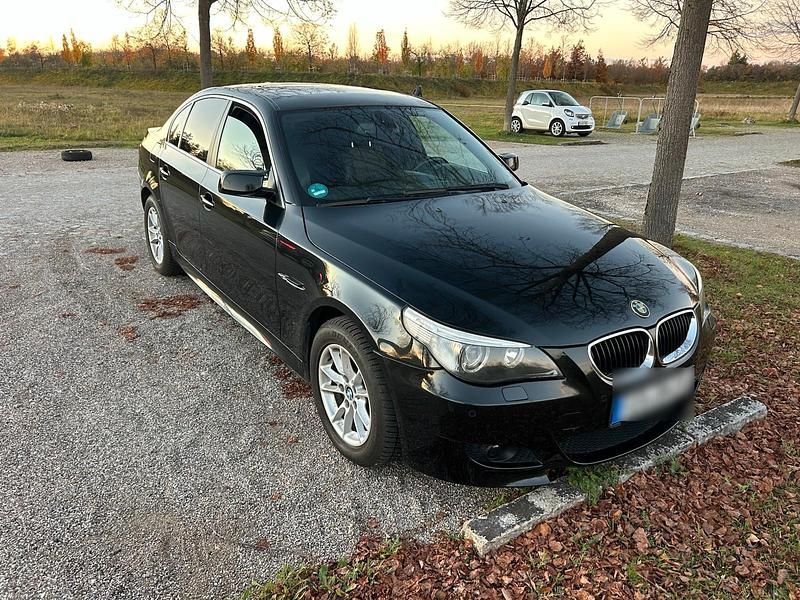 Gebraucht BMW 525 M Sport 218 PS (160 kW) 2005 Schwarz Limousine