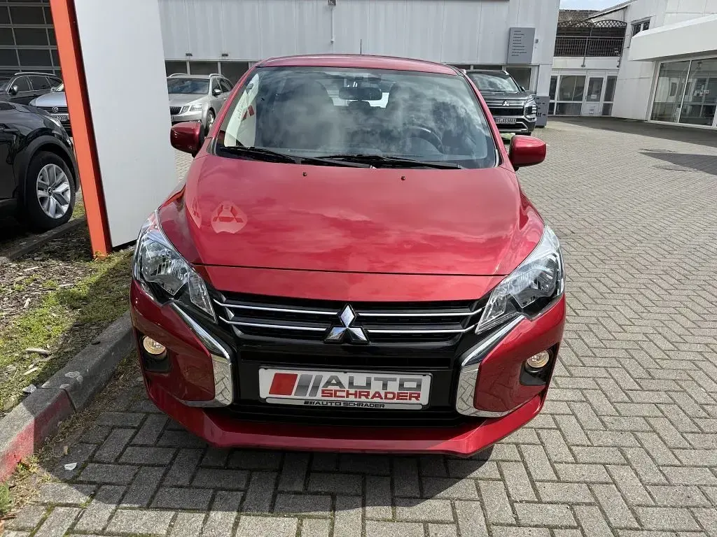 Brugt Mitsubishi Space Star Select 71 HK (52 kW) 2023 Rød Hatchback
