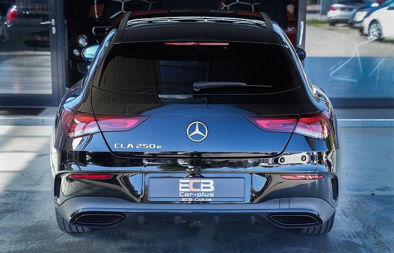 Gebraucht Mercedes CLA250 160 PS (117 kW) 2021 Schwarz Limousine