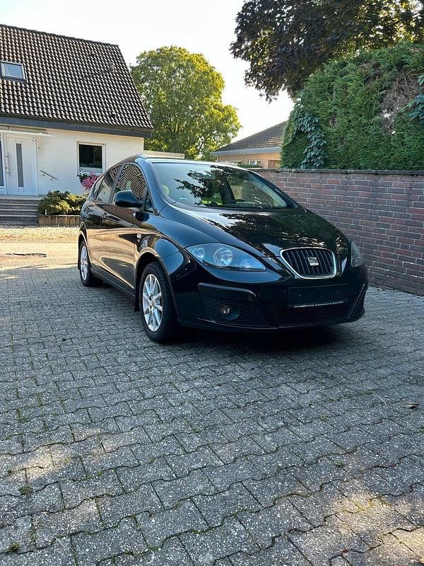 Schwarz Gebraucht 2009 Seat Altea XL Van / Kleinbus | 4.500 € (Etwas zu teuer) - Bild 1/4