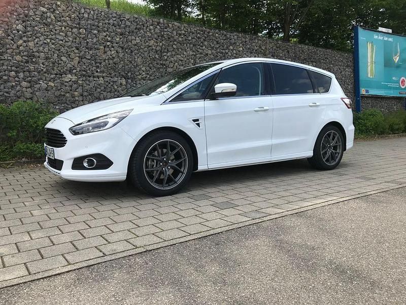 Occasion Ford S-MAX Titanium 150 ch (110 kW) 2018 Blanc Monospace