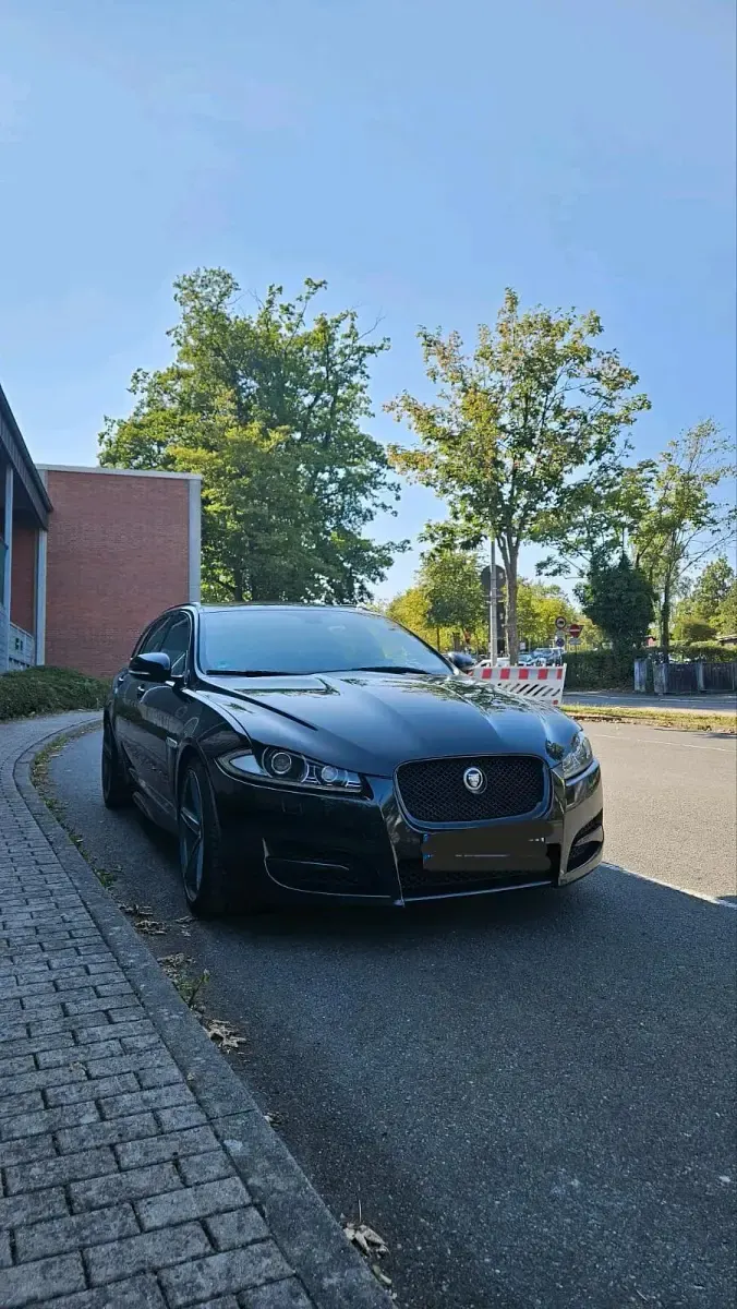 Gebraucht Jaguar XF 240 PS (176 kW) 2013 Schwarz Limousine