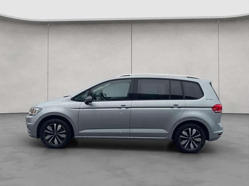 Gebraucht VW Touran Goal 150 PS (110 kW) 2025 Silber Van / Kleinbus