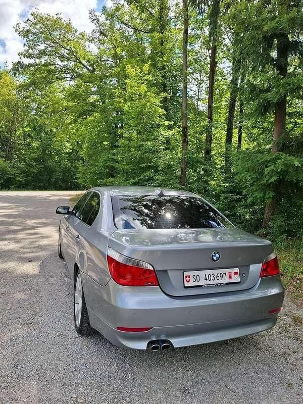 Grau Gebraucht 2007 BMW 530 Limousine | 4.950 € (Superpreis) - Bild 1/4