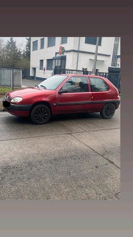 Gebraucht Citroën Saxo 75 PS (55 kW) 2001 Rot Kleinwagen