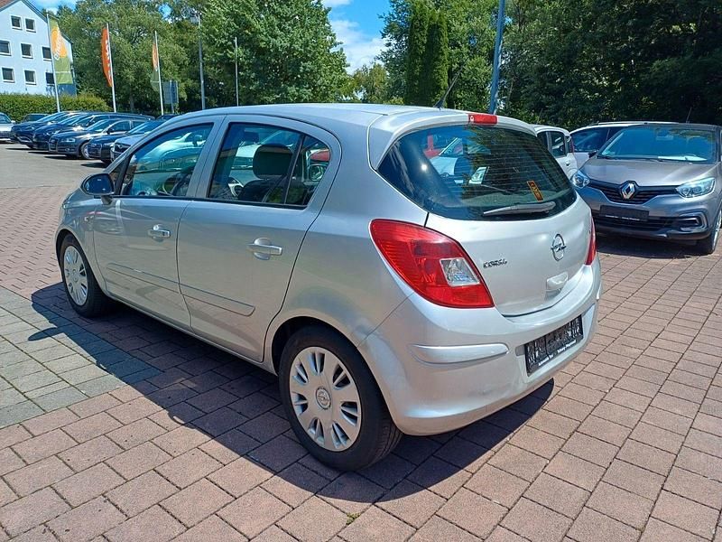 Gebraucht Opel Corsa Edition 80 PS (58 kW) 2007 Silber Kleinwagen