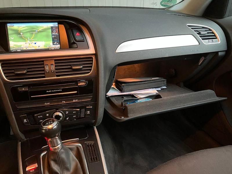 Gebraucht Audi A4 S-Line 150 PS (110 kW) 2015 Silber Kombi