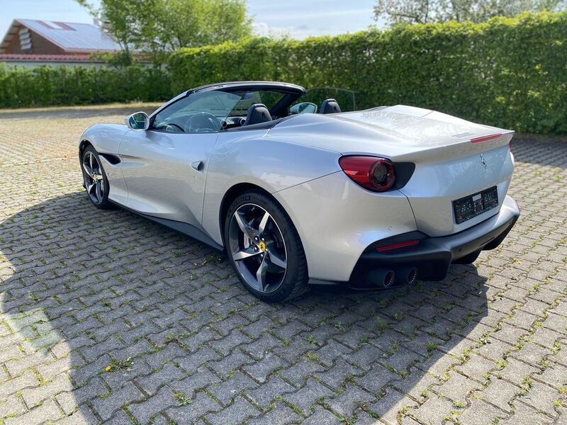 Argento nürburgring Gebraucht 2022 Ferrari Portofino Cabrio | 264.000 € - Bild 1/4