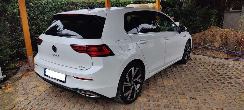 Gebraucht VW Golf VIII Style 150 PS (110 kW) 2023 Weiß Limousine