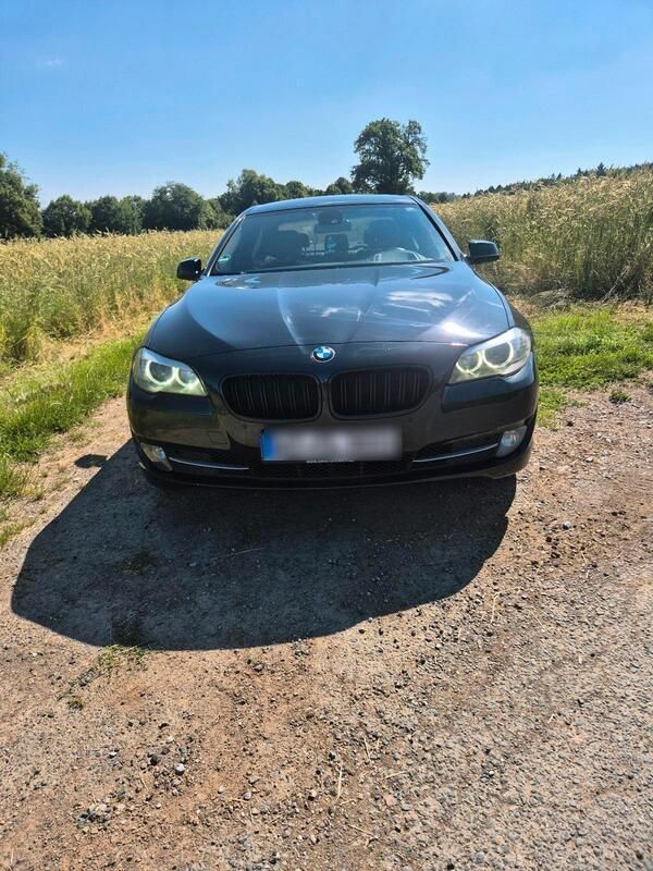 Schwarz Gebraucht 2012 BMW 525 Limousine | 14.250 € (Etwas zu teuer) - Bild 1/4