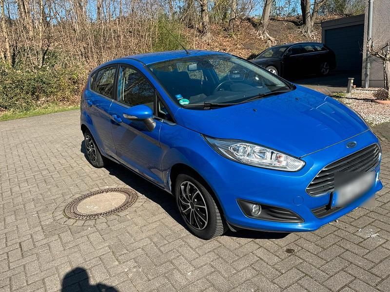 Second-hand Ford Fiesta 2013 Albastru Berlinǎ