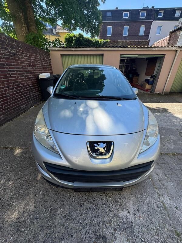 Silber Gebraucht 2010 Peugeot 207 Kleinwagen | 3.500 € (Fairer Preis) - Bild 1/4