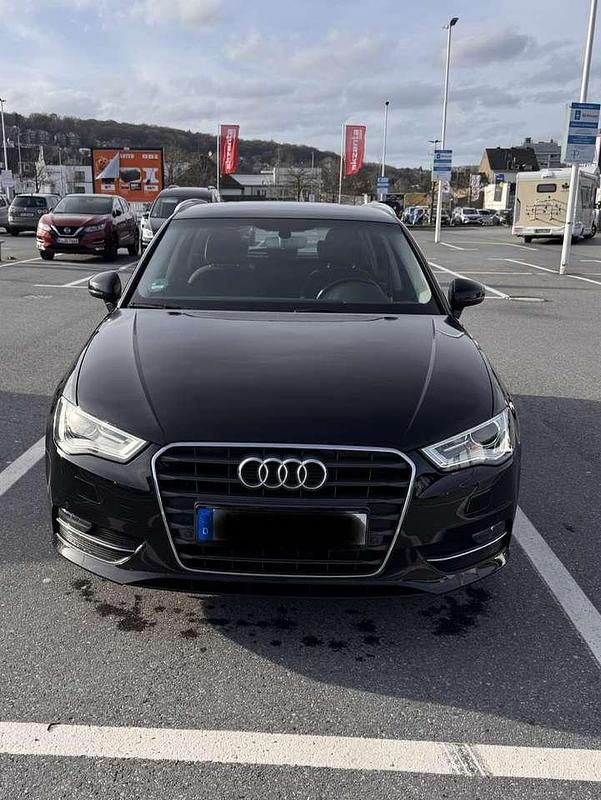 Gebraucht Audi A3 Attraction 125 PS (91 kW) 2016 Schwarz Kleinwagen