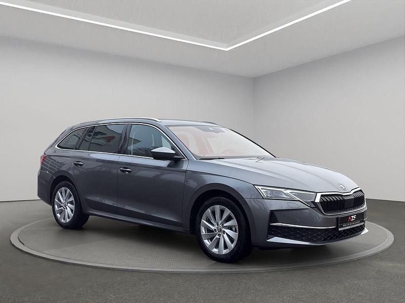 Gebraucht Skoda Octavia Tour 116 PS (85 kW) 2025 Graphitegrau metallic Kombi