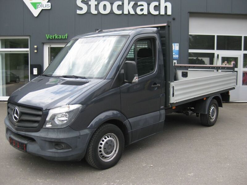 Grau Gebraucht 2016 Mercedes Sprinter Van | 21.900 € (Teuer) - Bild 1/4