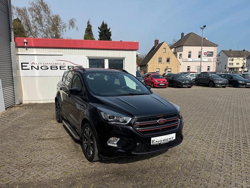 Gebraucht Ford Kuga ST-Line 150 PS (110 kW) 2019 Schwarz SUV