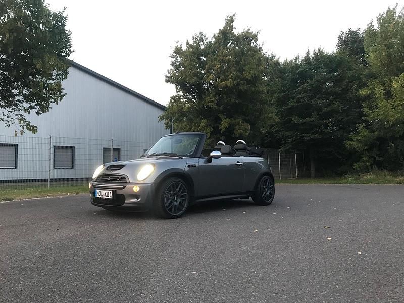 Grau Gebraucht 2005 Mini Cooper S Cabriolet Cabrio | 6.900 € (Teuer) - Bild 1/4
