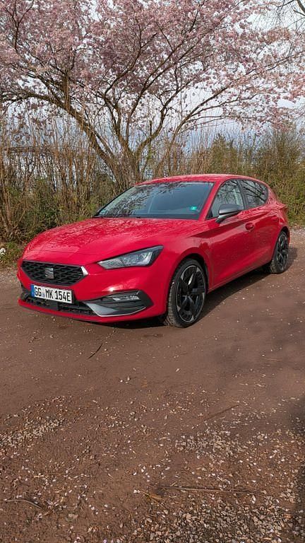 Gebraucht Seat Leon FR 204 PS (150 kW) 2022 Rot Limousine