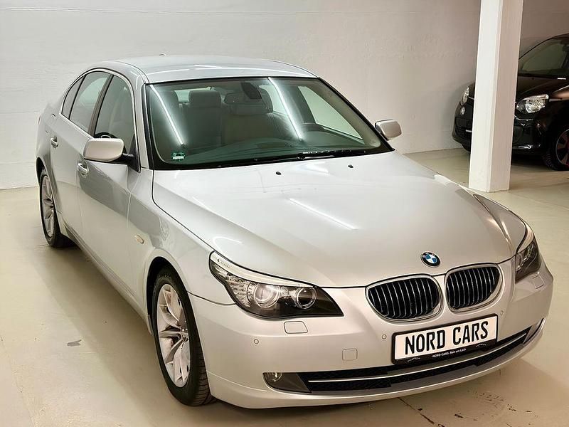 Gebraucht BMW 550 367 PS (269 kW) 2008 Silber Limousine