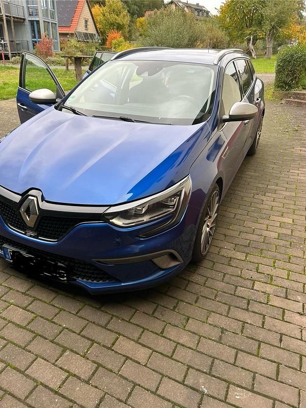 Blau Gebraucht 2018 Renault Mégane GrandTour Kombi | 18.000 € (Fairer Preis) - Bild 1/3